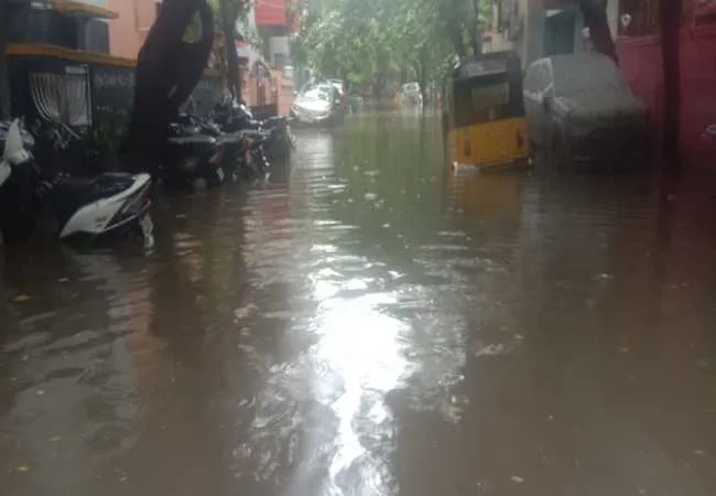 chennai heavy rains greater chennai corporation announced lane line numbers